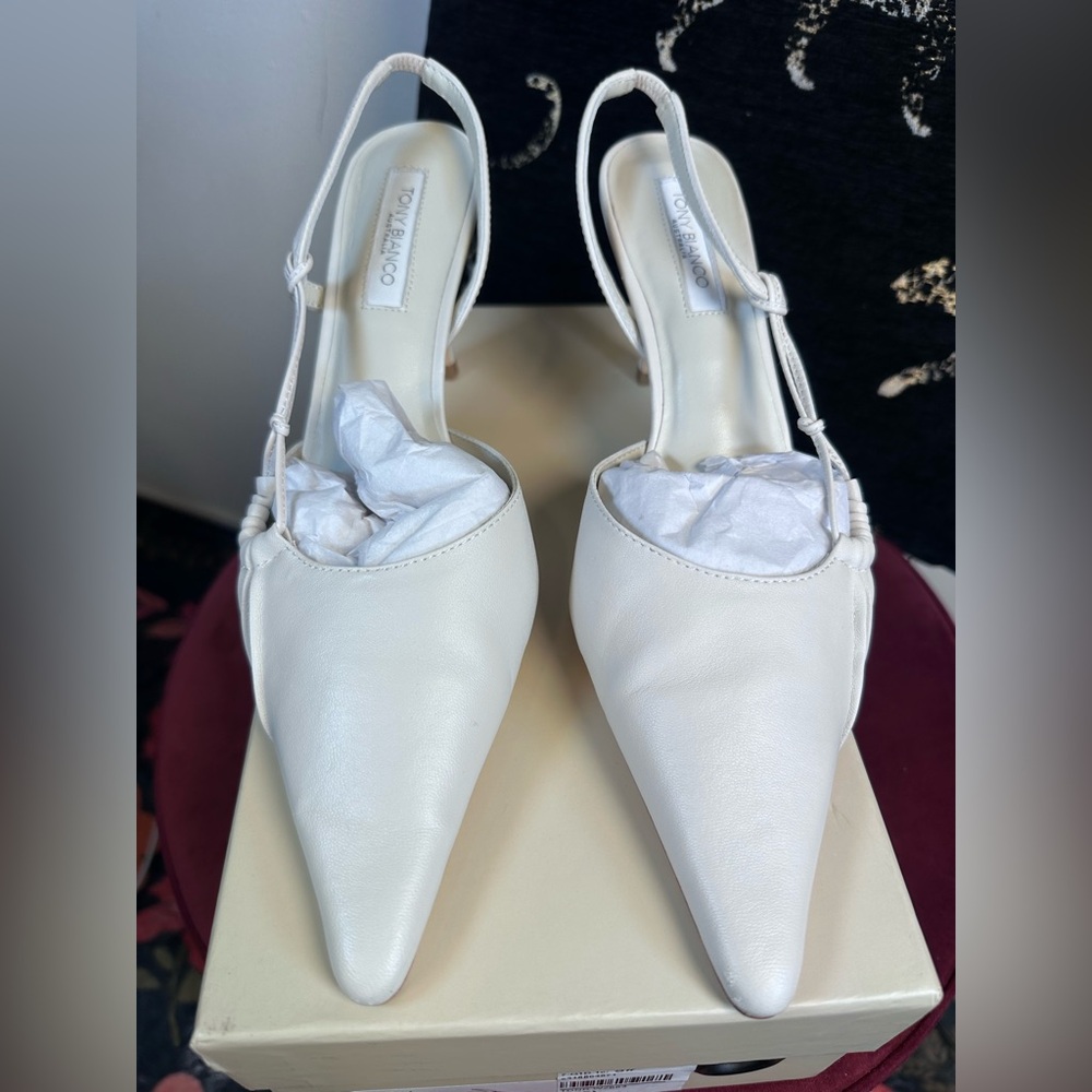 Like new Tony Bianco Sakai Slingback Pump in Dove Nappa leather pointed kitten - Picture 4 of 10